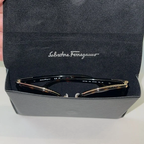 Salvatore Ferragamo Brown Women’s Sunglasses NWT - Picture 14 of 14